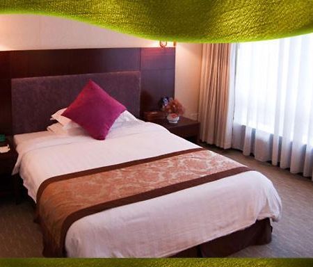 Hotel Mid East Haridaspur Zewnętrze zdjęcie
